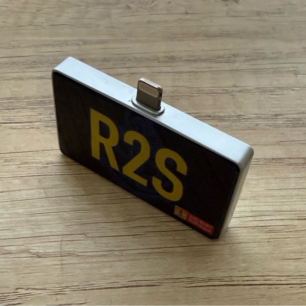 Thursby Software R2S CAC Reader for iPhone - Picture 2 of 4